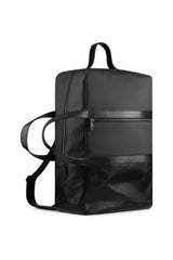 Large weekend bag in back and waterproof